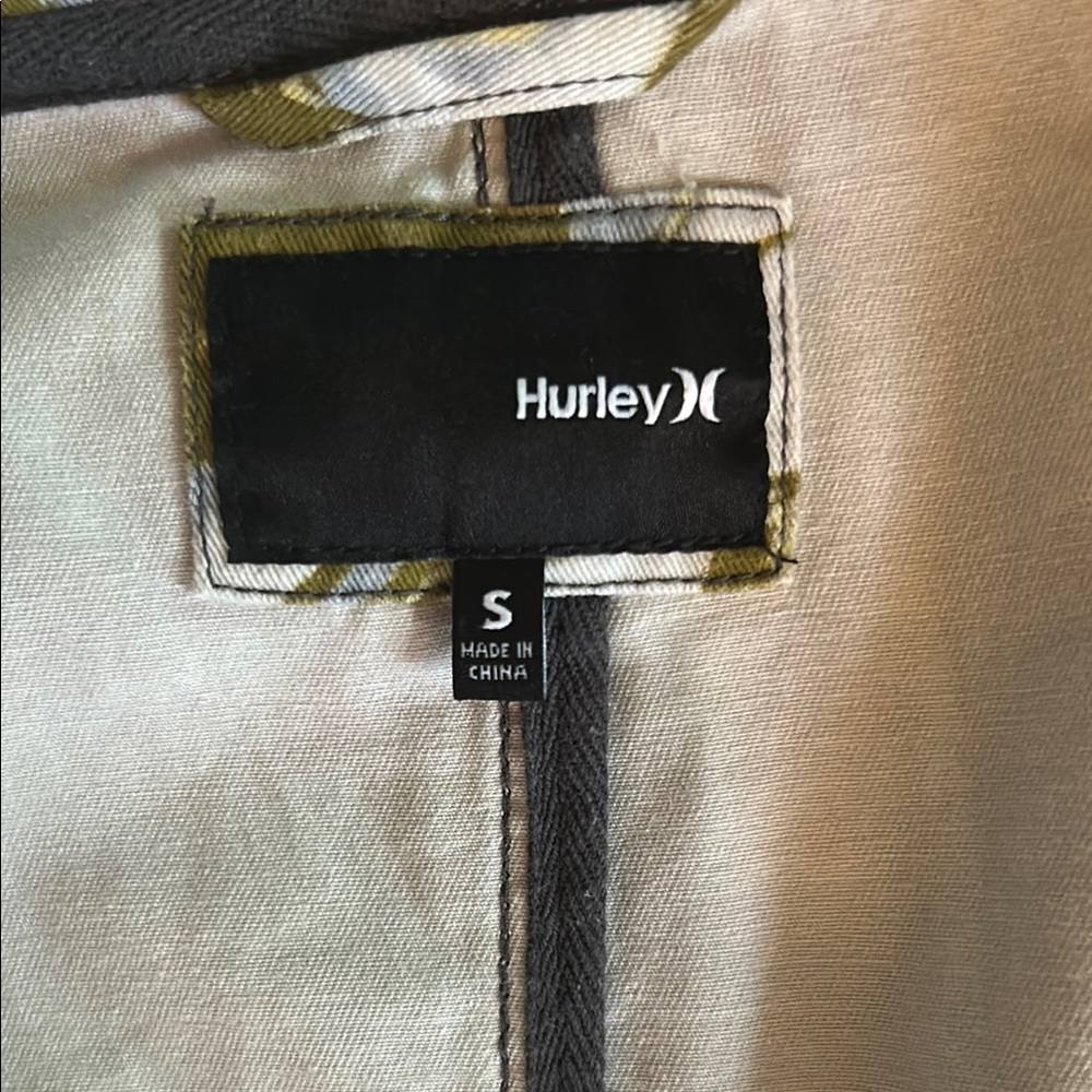 Hurley Red and Yellow Jean Jacket with Tailored Design - Picture 2 of 10